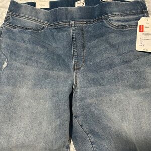 Wonderly pull on skinny jeans